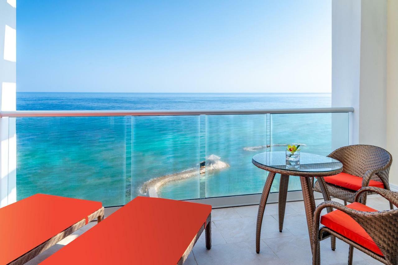 Ocean Front Junior Suite King